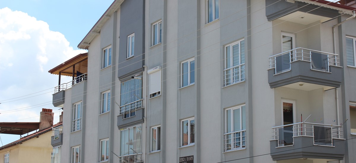 Zehra Hanım Apartmanı